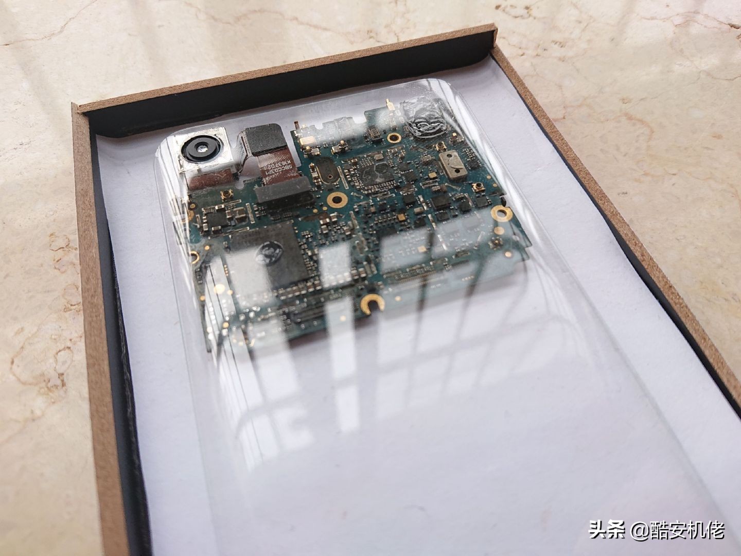 黑莓keyone普通版和精英版,全键盘黑莓中文输入体验