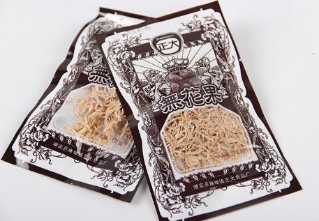 只卖“一毛钱”的零食，我赌50包香酥米，全吃过的估计都快奔4了