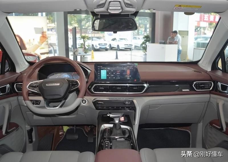 买新宝骏rs5还是宝骏360,新宝骏rs5300t二手车