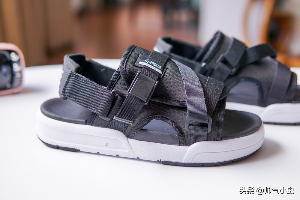 包邮试穿高档软底凉鞋,小米有品freetie缓震超轻运动鞋