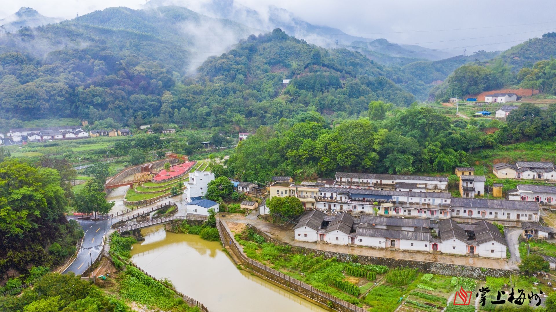 旅游城市版图,旅游路线一圈一圈的地图叫什么图