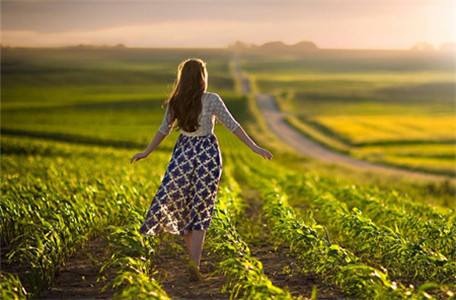 女人怎样才能增加自己的桃花运,女人如何桃花运旺