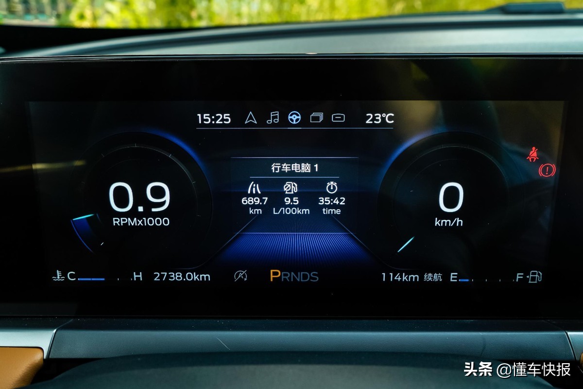 15款朗逸1.6二手车对比2017款福睿斯,福特福睿斯和大众朗逸谁的价格高