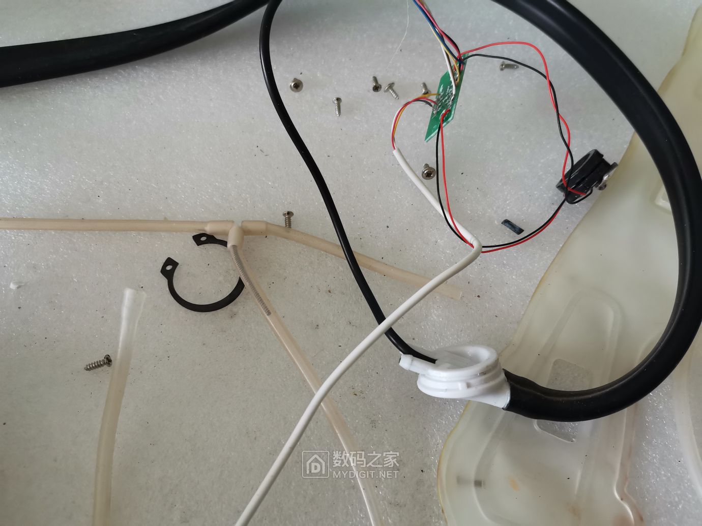 头部按摩器八爪式拆解,头部按摩器评测视频