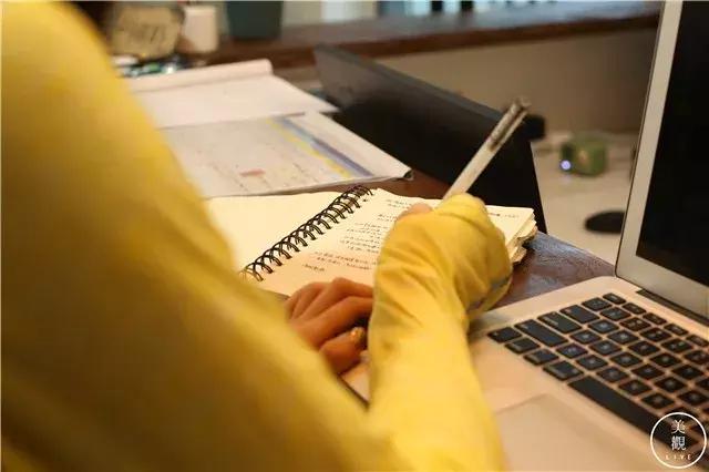 漂亮的肚皮舞老师,优秀而又美丽的肚皮舞老师