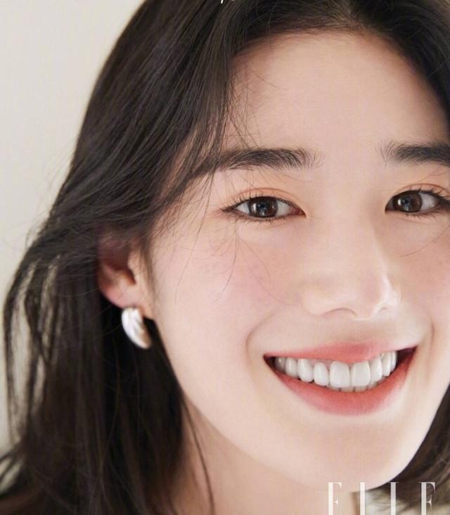 雪莉的眼妆怎么化,雪莉单眼烟熏妆