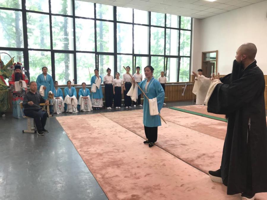 青岛艺校2021自招和艺考,青岛艺校自招