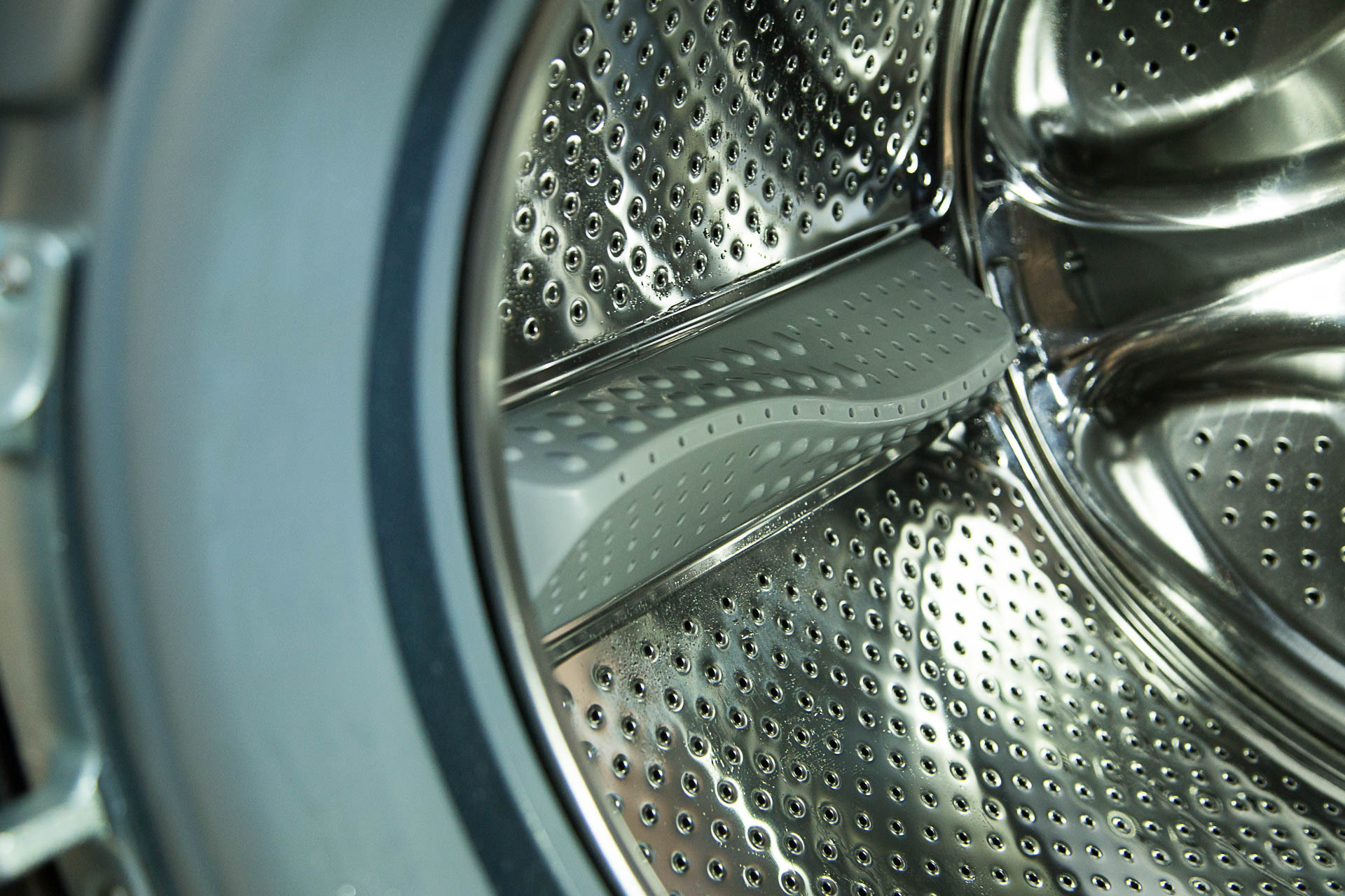 美的挂壁式洗烘洗衣机,美的洗烘一体洗衣机直驱