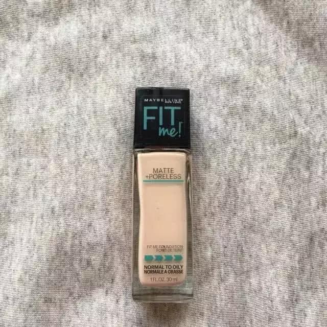 混油皮粉底选雅诗兰黛还是兰蔻,雅诗兰黛粉底液黄干皮怎么选择