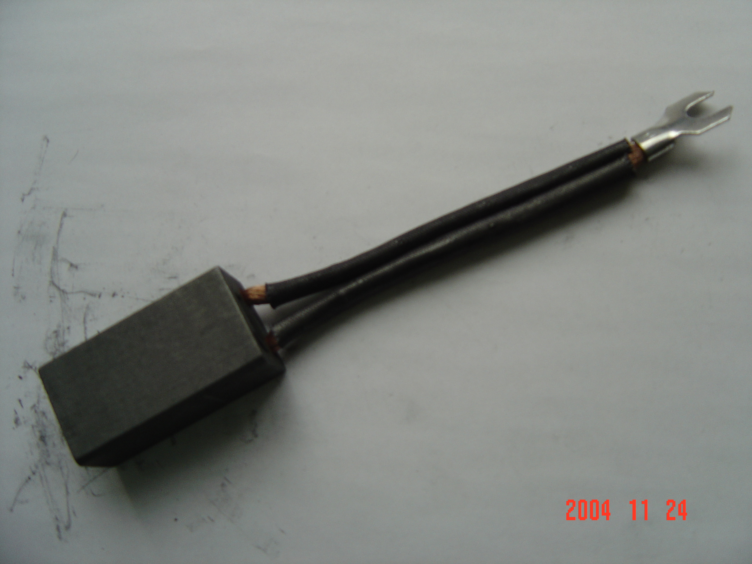 发电机集电环碳刷发烫的原因,发电机碳刷冒火分析与处理