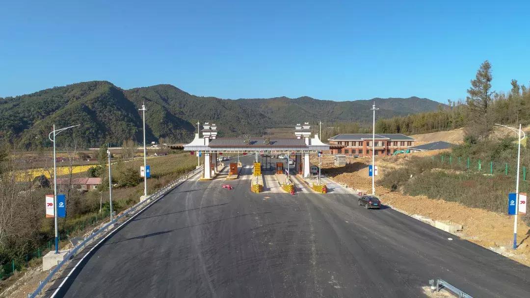 集通高速今天通吗,最新通车的高速公路