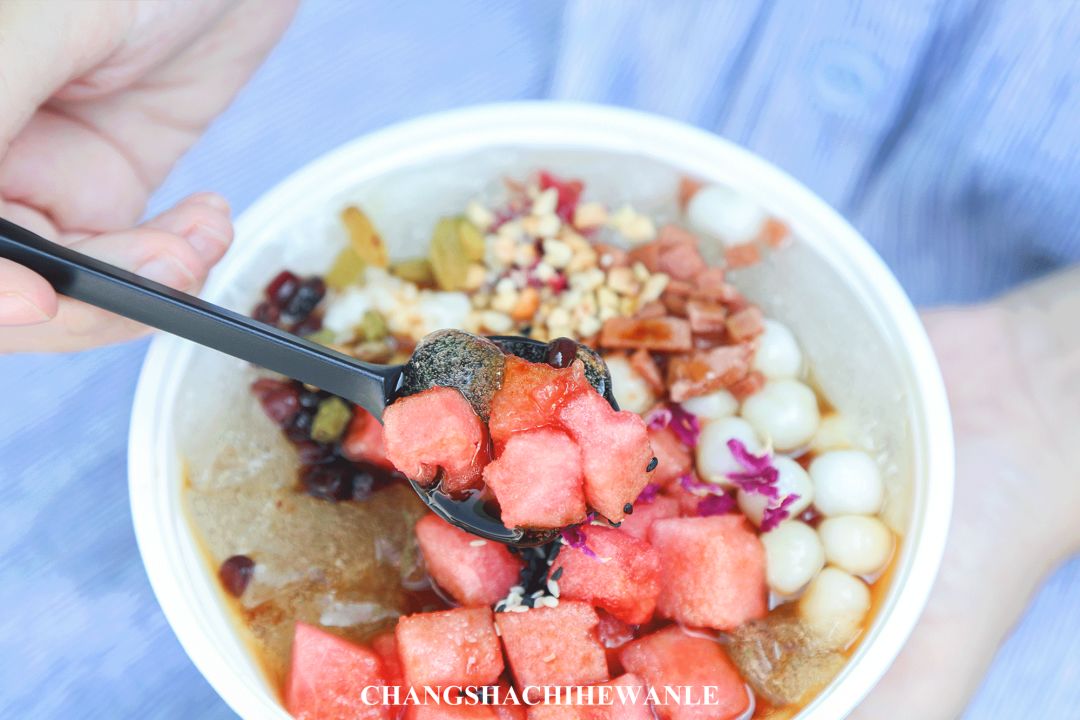 夏天必做必吃的美食冰镇西瓜,夏天最适合吃的西瓜美食