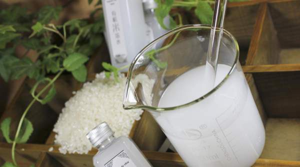 淘米水加什么种花好,用淘米水种花怎么养