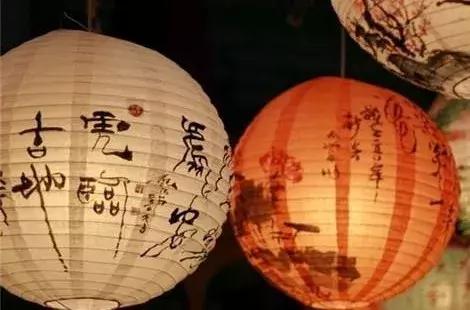 一个人出去有点无聊,一个人出去玩无聊吗