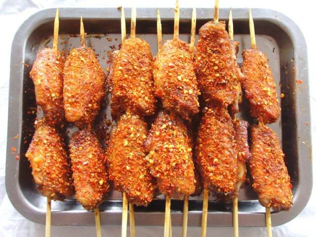 被辣椒辣到胃怎么缓解,被辣椒辣到手用什么方法可以解辣