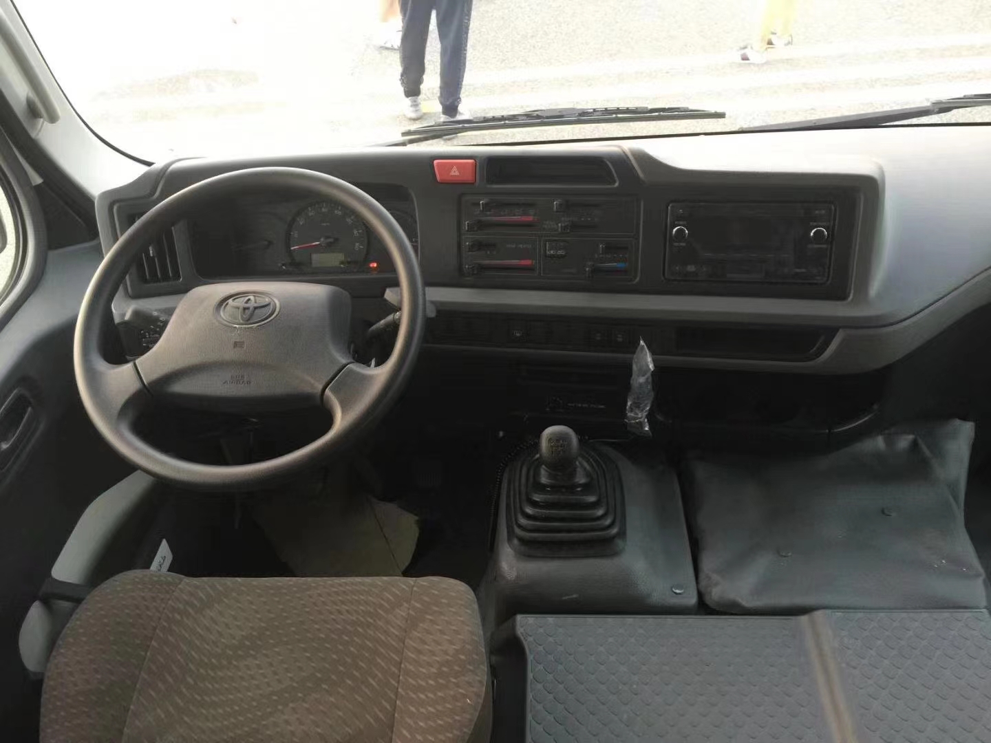 丰田考斯特2012款2.7l手动16座,丰田像考斯特的mpv