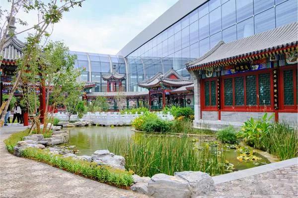 七座超会赚钱的机场“捞金”指南,购物中心学起来