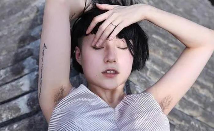 脱毛为啥?114万年前人类褪毛,只剩阴毛、头发等,究竟有啥用?