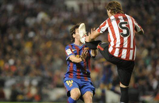 足球的保护规则,足球规则中有阻挡吗