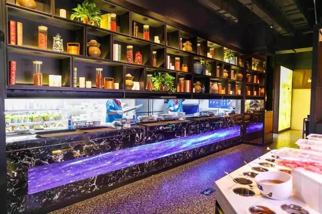 天津新开的奇葩火锅店，毛肚不好吃还能退货！