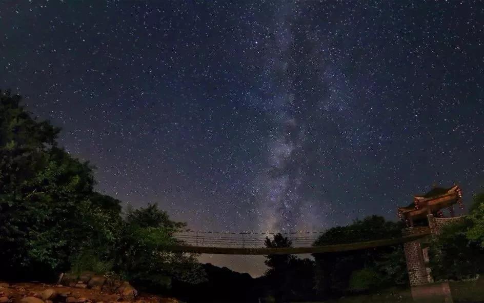铁山寺免门票人群,铁山寺天泉湖