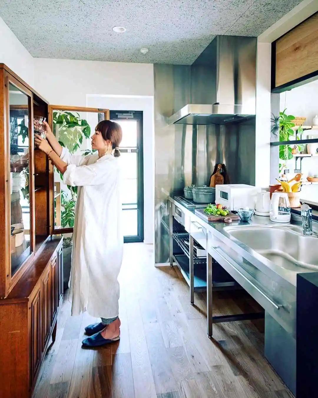 高颜值不锈钢台面橱柜,不锈钢大理石橱柜