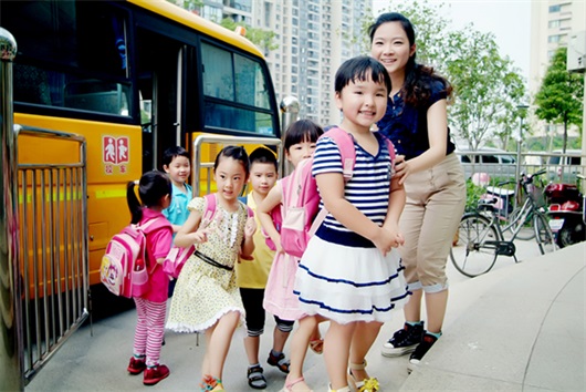 幼儿园小班开学常规教育,幼儿园小班开学第一天的简短总结