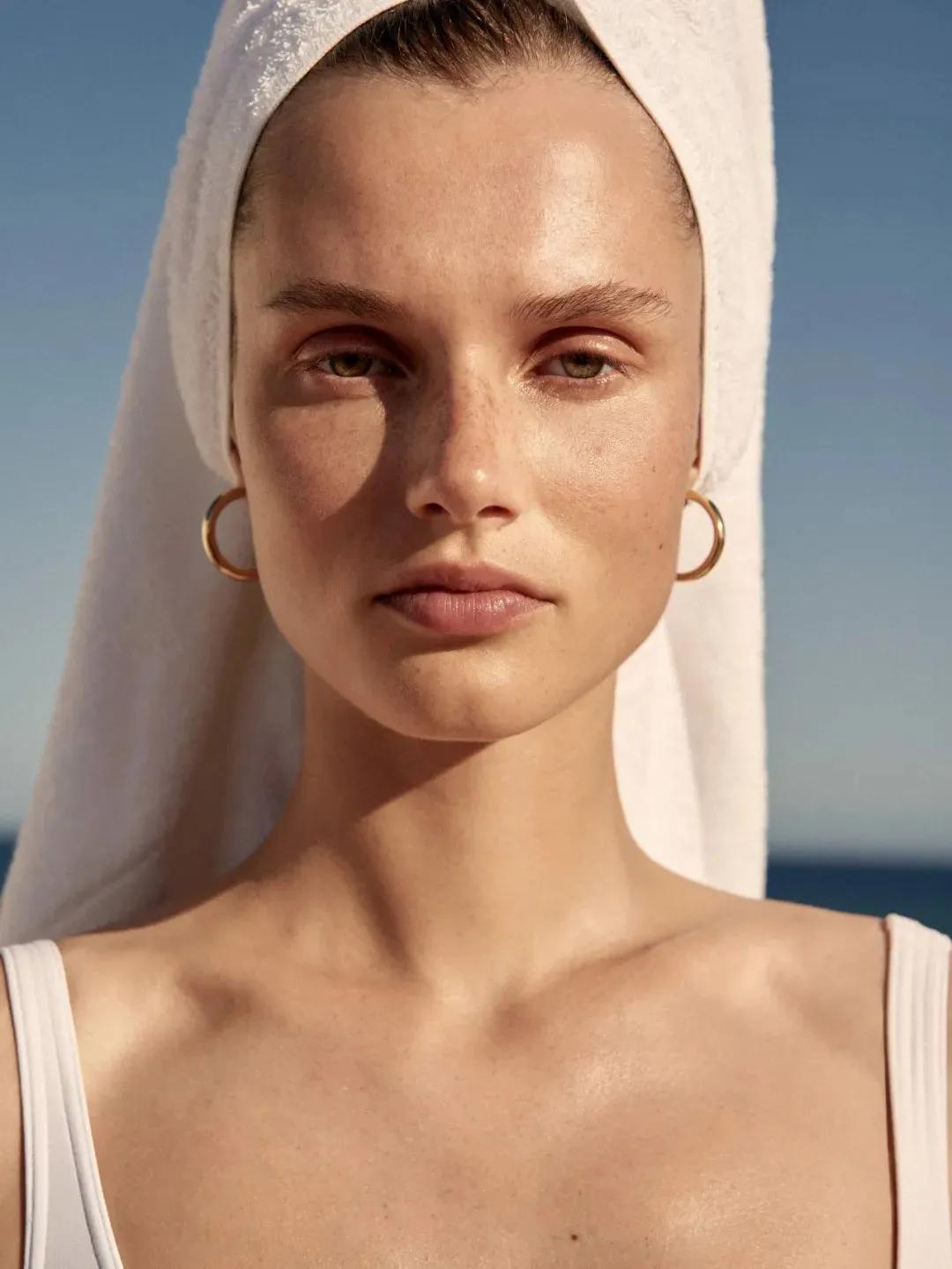 油性肌肤应该怎么样去除黑头,油腻皮肤毛孔粗大黑头多怎么清理