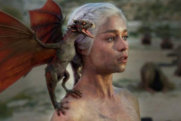 权力的游戏S8E5∣孤独的龙妈和固执的琼恩,都逃不开宿命的安排