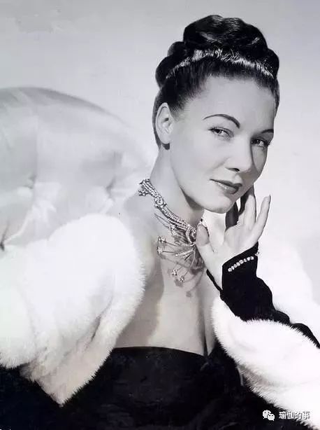 世界最小年龄的瑜伽教练,世界最年长瑜伽老师