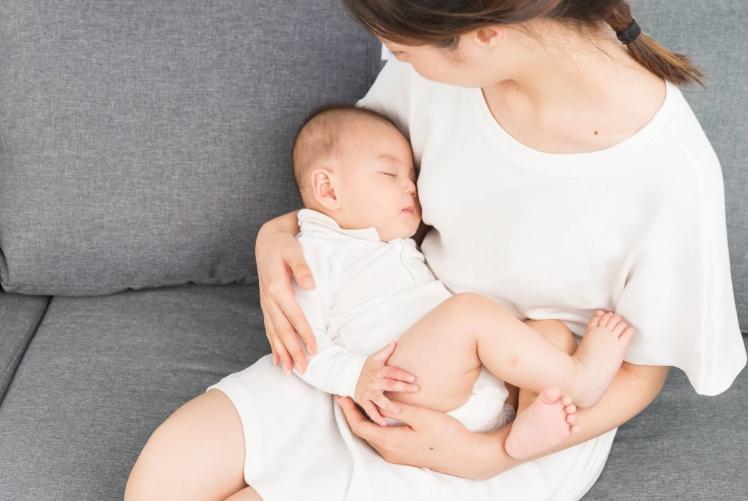 宝宝一般多大断奶的正确方式,宝宝一般要在多大断奶最合适