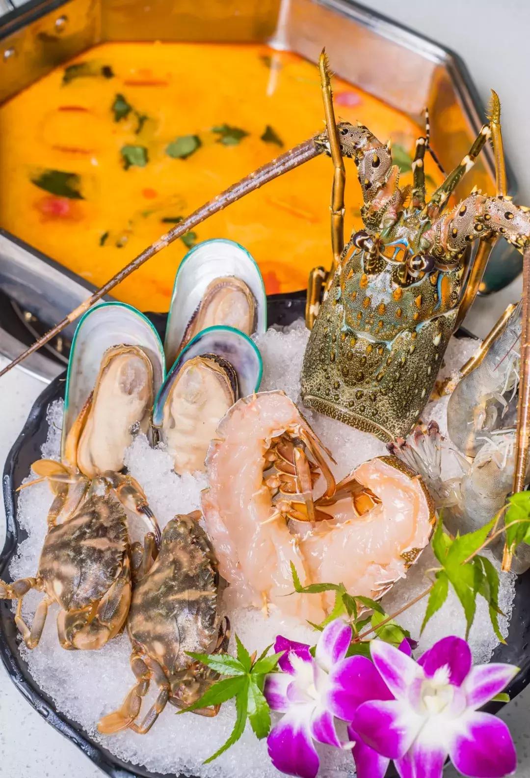 5.8折！魔都新开摩洛哥风「泰式海鲜火锅」，锅底、红膏蟹免费送