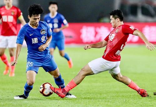 全华班恒大对国安集锦,全华班战胜中超球队