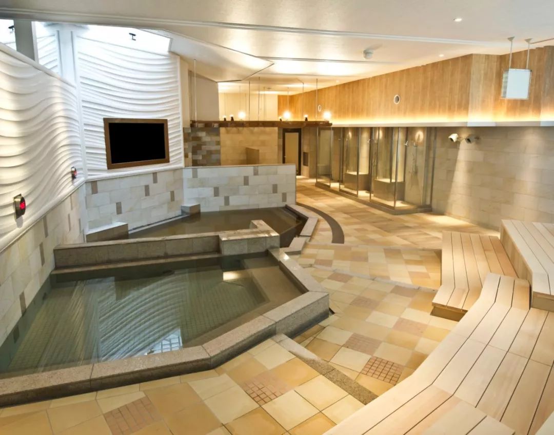 飞机去晚了赶不上怎么办,第一班飞机晚点赶不上转机怎么办