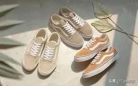 现代“精神*片鸦**”：出圈奶茶，今天你续命了吗？