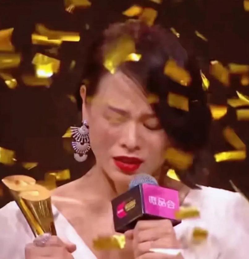 陈凯歌包贝尔谈代孕,陈凯歌宝贝儿被批