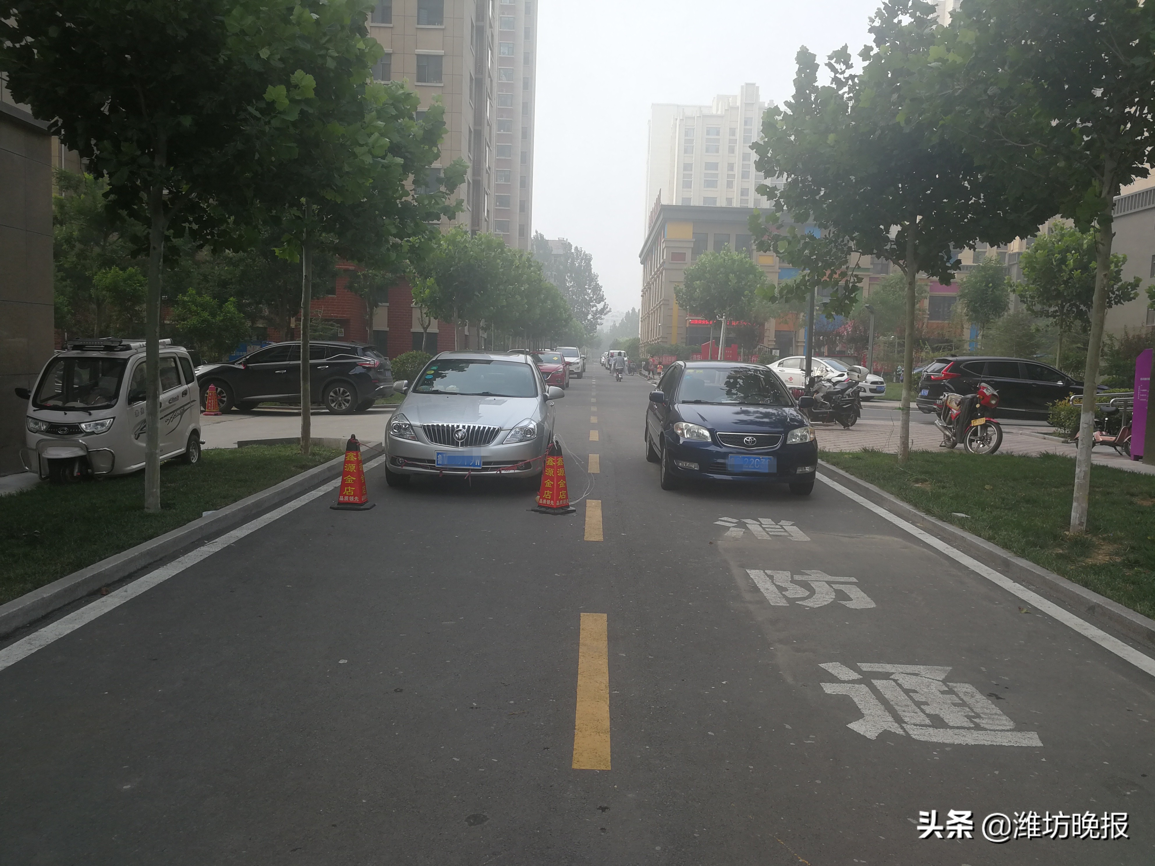 好好的“人车分流”咋乱了套？金鼎华府停车混乱引业主不满