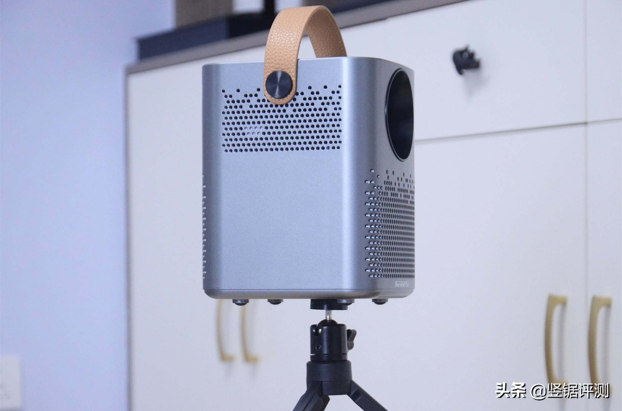 4000元价位最值得买的智能投影仪,投影仪千元机测评