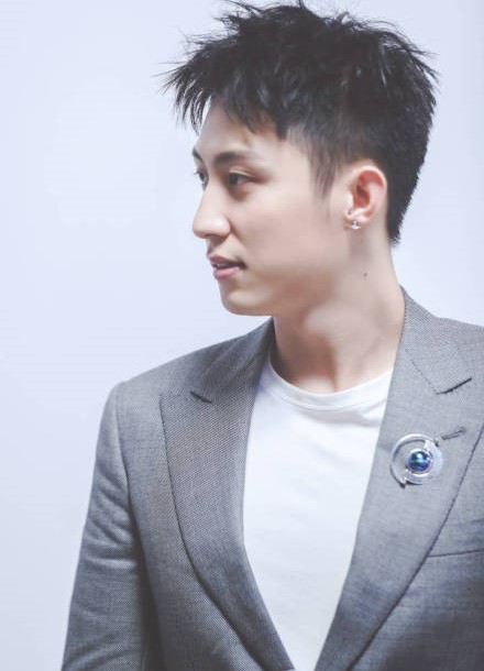 时尚野史西太后和burberry,burberry和西太后联名t恤