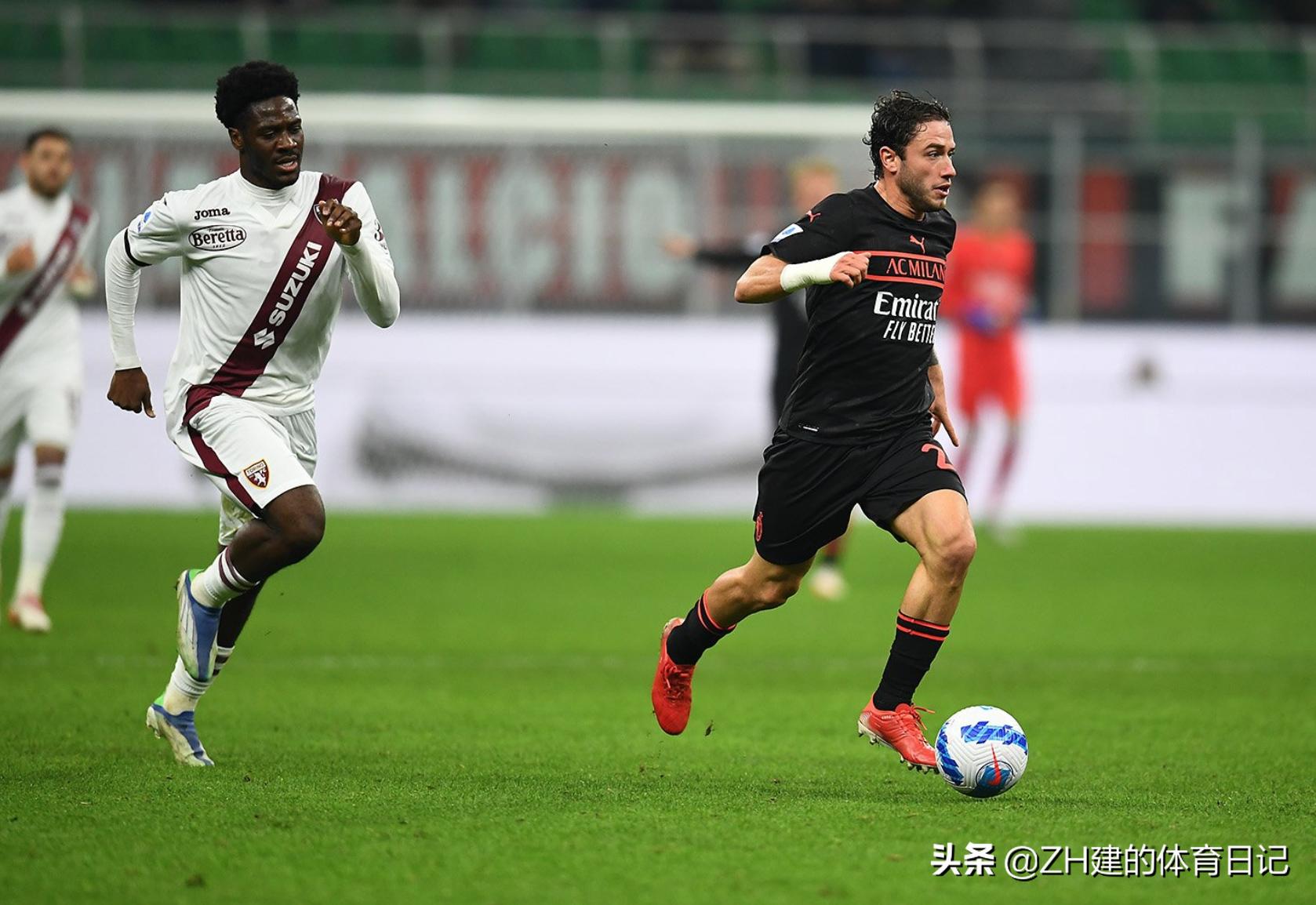 ac米兰7比0狂胜都灵,ac米兰10胜热刺
