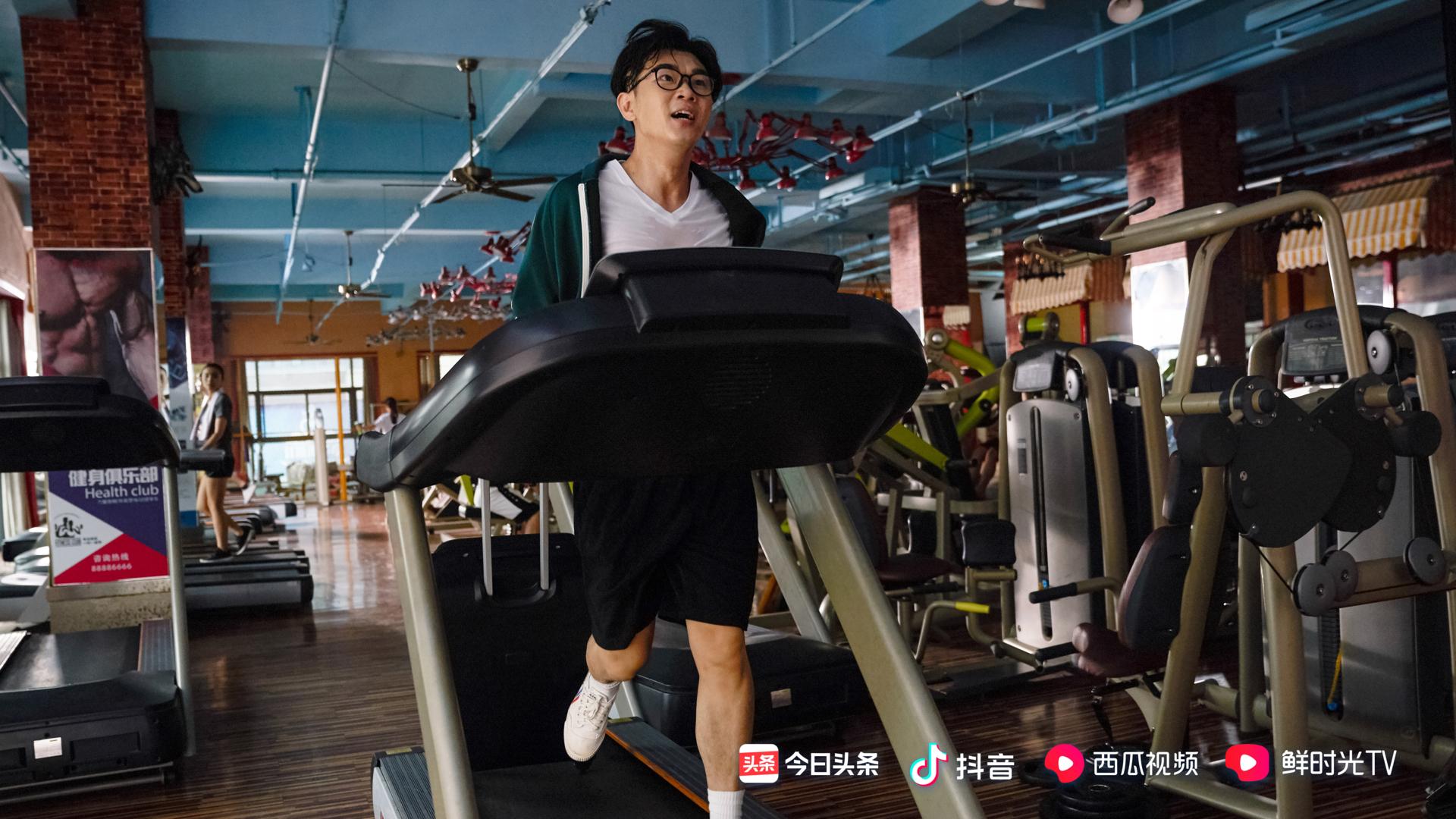 盛赞《大赢家》，重新定义赢家，怒批“形式主义”，让“劫匪”赢