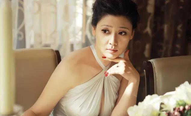 鐜嬪織鏂囧緪甯嗚鏅存灄鑺冲叺,鐜嬪織鏂囨灄鑺冲叺寰愬竼