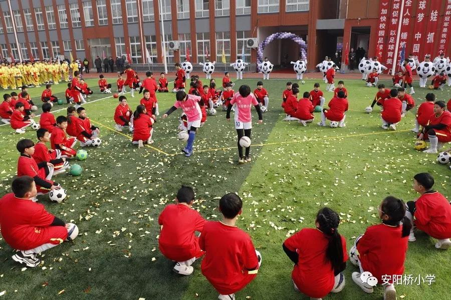 涓囨湪浜夎崳鐧捐姳鍚愯壋涓嬭仈,瓒崇悆涓栫晫鏉ⅵ鎯冲啀鍚埅