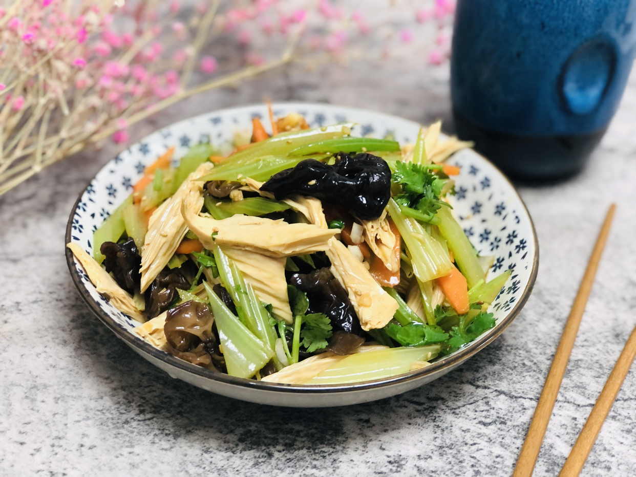 鸡精到底有什么危害,鸡精到底可不可以吃