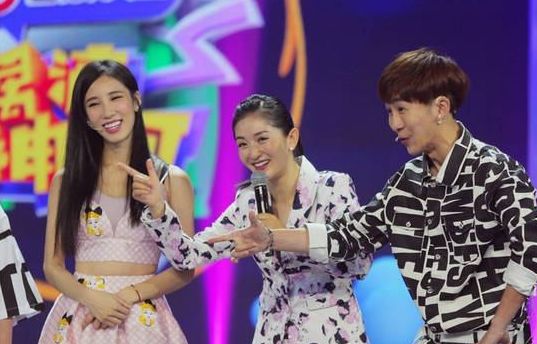 女星在无窗的小房间蜗居8年，曾因太节俭被男友甩，如今终于搬家