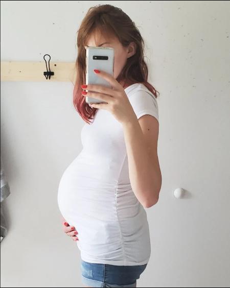 美国双子宫女子诞下双胞胎,美国女教师怀孕事件