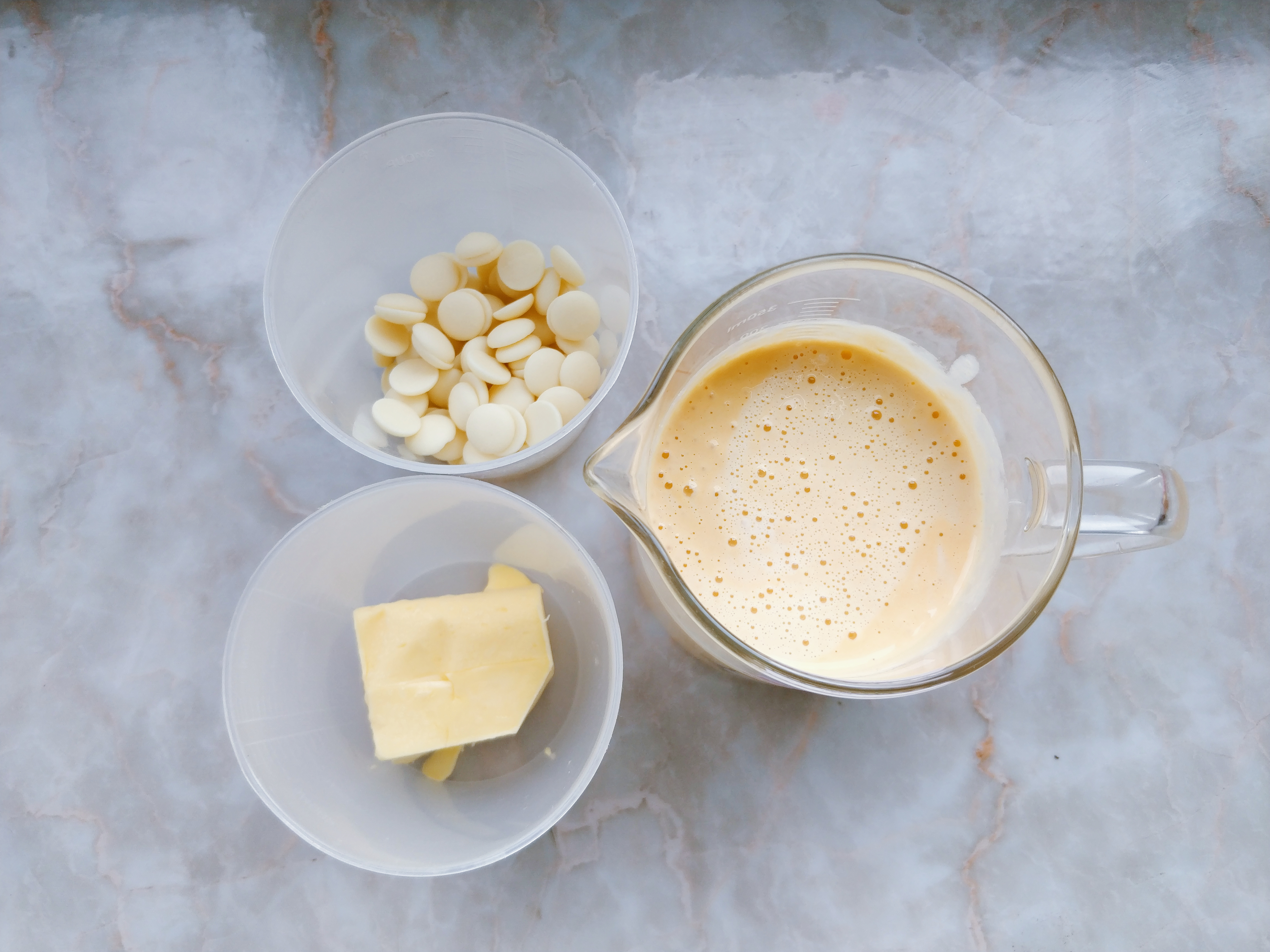 酥皮奶黄流心月饼私房配方分享,美心流心奶黄月饼6个装36元一盒
