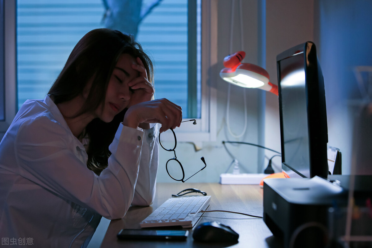 眼袋只有做手术才能消除吗,眼袋大做手术效果怎么样