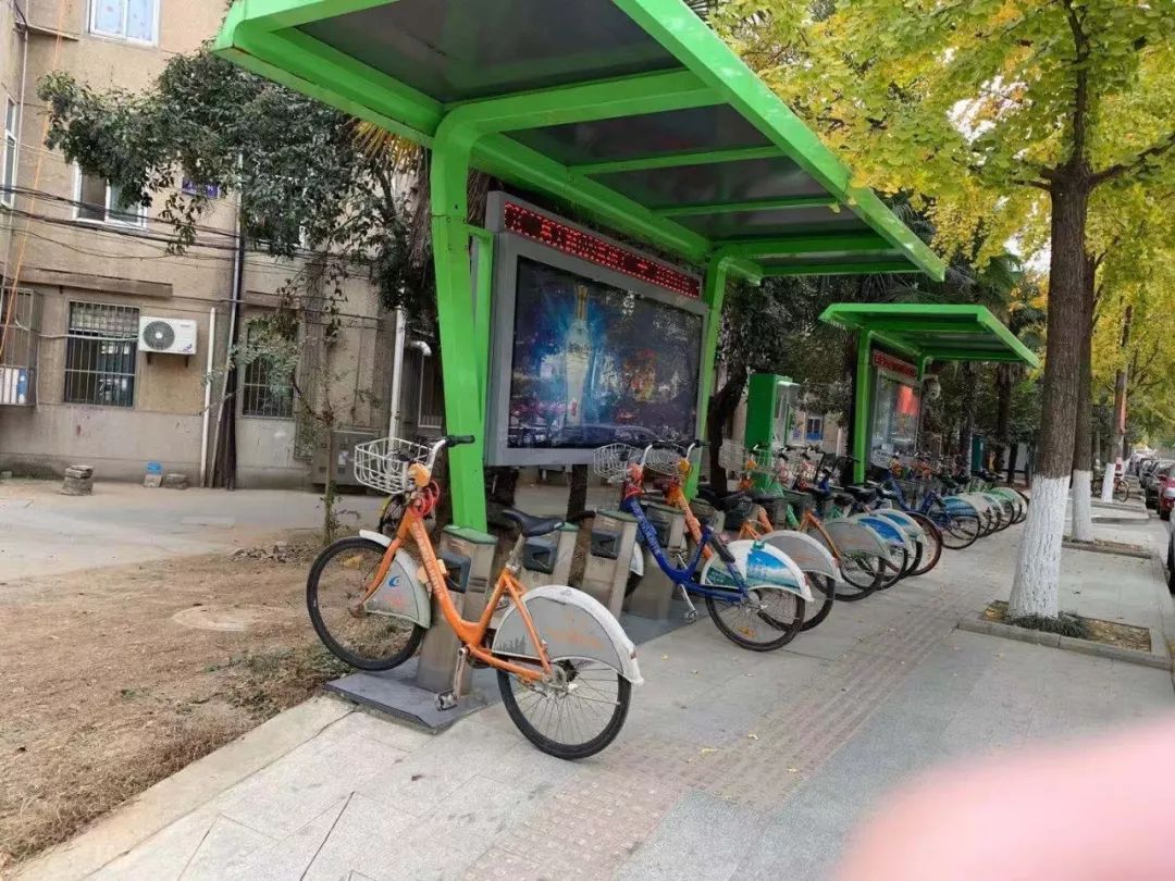 南京阿尔卡迪亚小区绿化率,荣盛阿尔卡迪亚小区环境