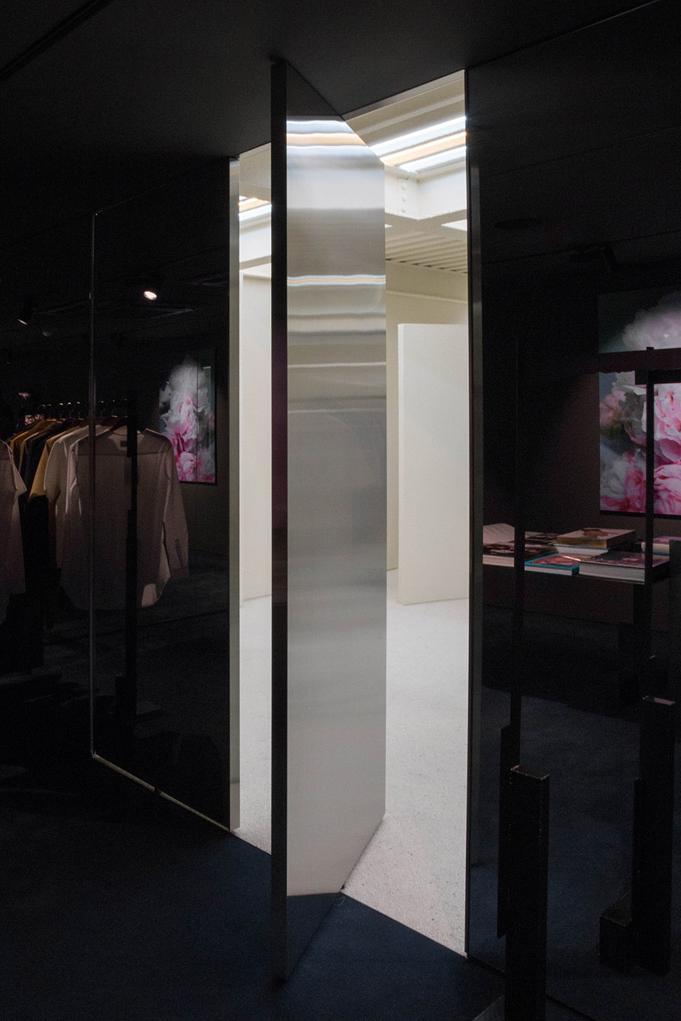 AnderssonBell旗舰店，首尔/CreativeStudioUnravel